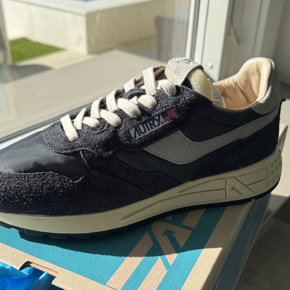 Autry Reelwind LOW SNEAKERS IN BLACK NYLON AND SUEDE SIZE 44. NWT in Box